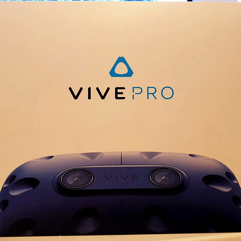 HTC Vive Pro, VR очки