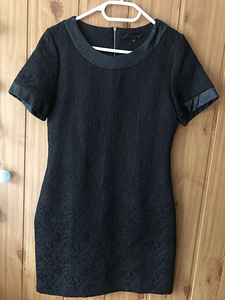 Женское платье с тиснением S / M (2 фото из 2)