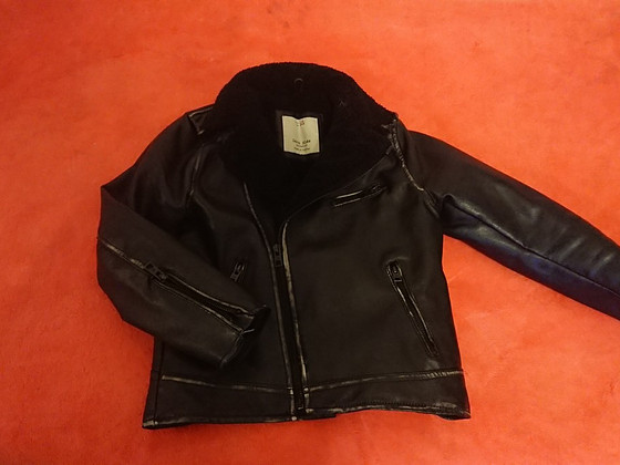 Куртка Zara 128см