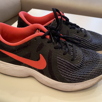 Кроссовки nike s 35.5