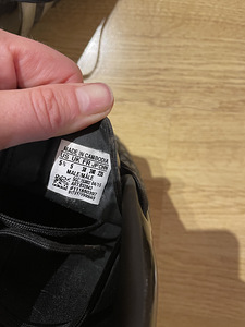 Футбольные бутсы adidas (3 фото из 3)