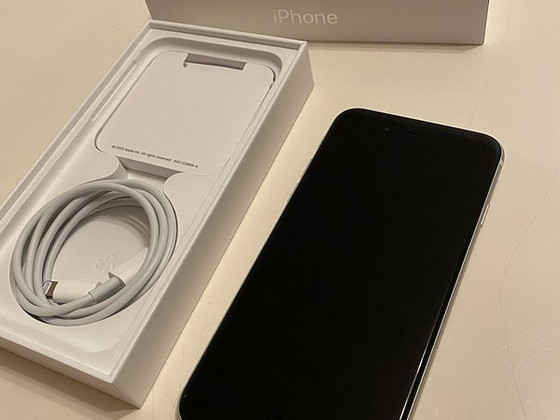 iPhone SE 2020 64GB