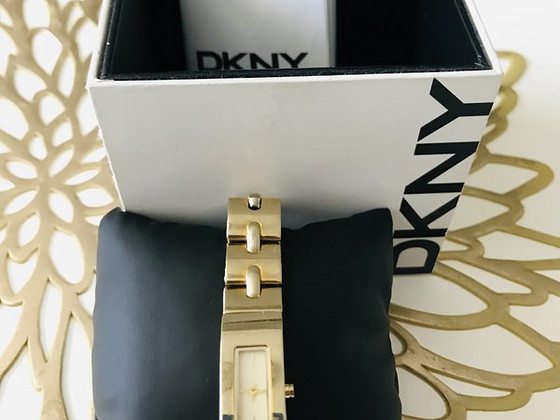 DKNY naiste käekell