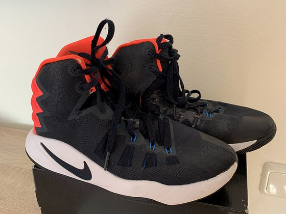 Кроссовки nike