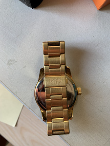 Hugo Boss (2 foto / 6)