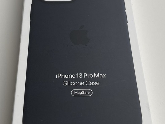 Apple iPhone 13 Pro Max Silicone Case with MagSafe