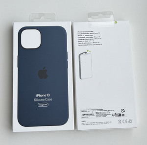 Apple iPhone 13 Silicone Case with MagSafe (2 фото из 8)
