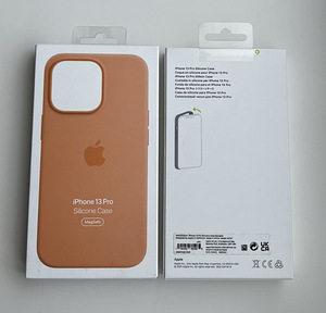 Apple iPhone 13 Pro Silicone Case with MagSafe (2 фото из 10)