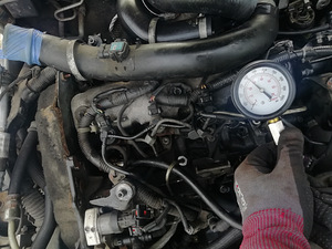 Volvo v40 mootor 1,9d F9q d4192t3 (2 foto / 5)