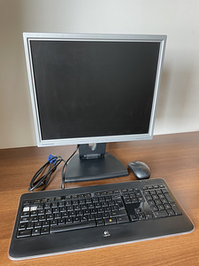 Monitor (1 foto / 2)