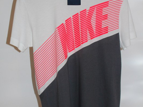 Uus Nike meeste T-särk