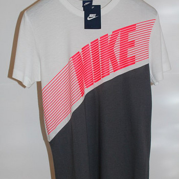Новая Мужская футболка Nike