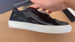 Tommy Hilfiger осенняя обувь (2 фото из 3)
