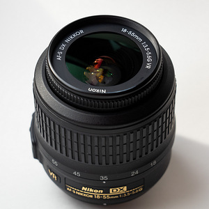 M: AF-S DX NIKKOR 18-55mm f/3.5-5.6G VR (2 foto / 5)