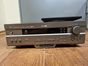 Yamaha RX-V420 Audio Video Receiver (1 фото из 3)