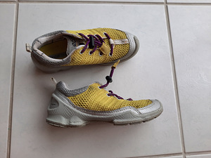 Ecco tossud s 30, stp u 19,5 cm (4 foto / 4)