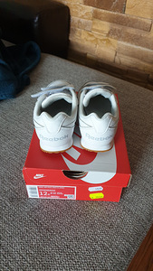 Кроссовки reebok как новые (2 фото из 2)