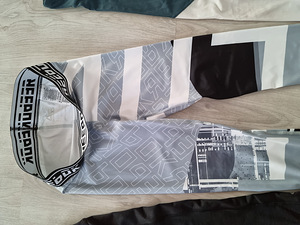 Reebok naiste retuusid (4 foto / 5)