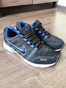 Nike 42 (1 фото из 2)