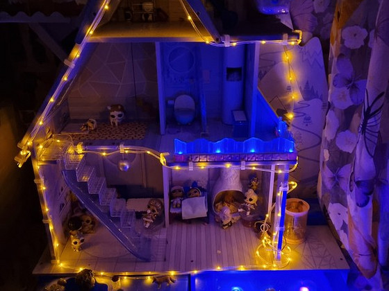Продам ДОМ CHALET WINTER DISCO LOL SURPRISE