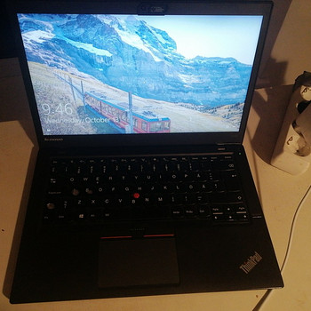 Ноутбук lenovo t450s с док-станцией и 2 адаптерами