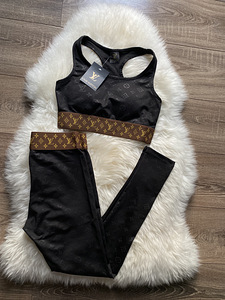 Dior, Versace, Prada, Louis Vuitton spordikomplektid (3 foto / 10)