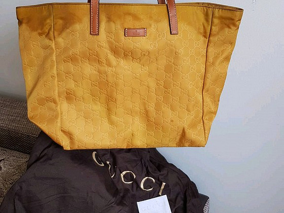 Gucci monogrammas soma