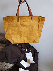 Gucci monogrammas soma (1 foto no 3)