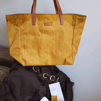 Сумка Gucci с монограммой