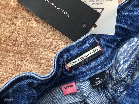 Новые джинсы tommy Hilfiger 10.a