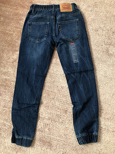 Levi’s teksad 8-10.a 128-140cm (3 foto / 4)