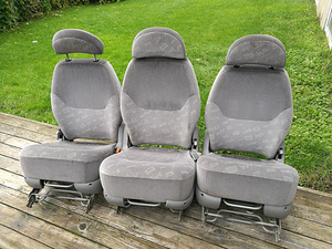 Ford Galaxy, VW Sharan, Alhambra iste. (6 foto / 10)