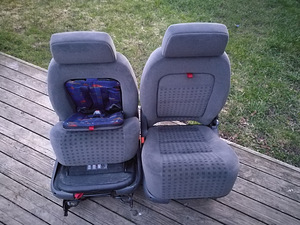 Ford Galaxy, VW Sharan, Alhambra iste. (8 foto / 10)