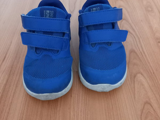 Кроссовки nike 23