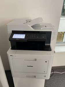 Brother MFC-L8900CDW (1 фото из 3)