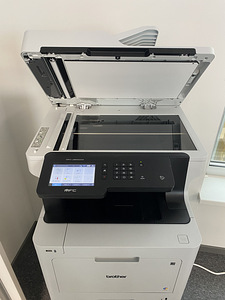 Brother MFC-L8900CDW (3 фото из 3)