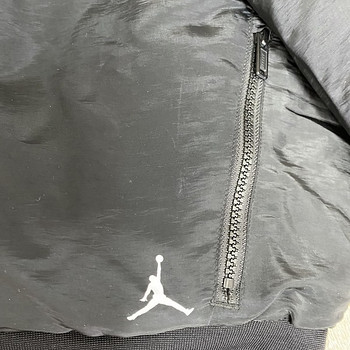 Продам куртку Air Jordan.