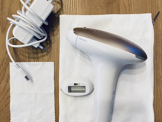 Фотоэпилятор Philips Lumea Advanced