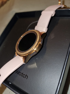 Часы samsung 42 мм (2 фото из 3)