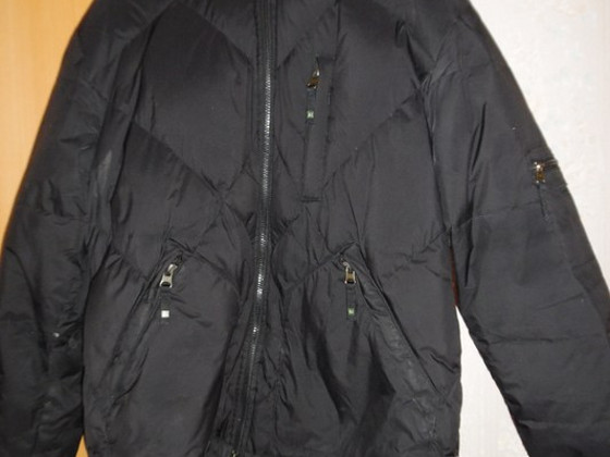 Пуховик Armani Jeans размер 52