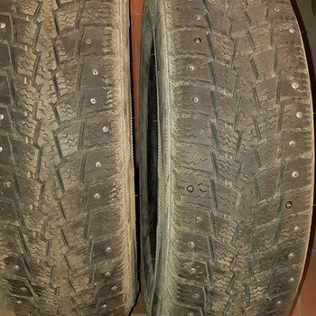 15" Kumho naelrehvid 195 70 15C 2tk