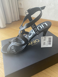 Uued! Liu Jo kingad, 39 suurus (2 foto / 3)