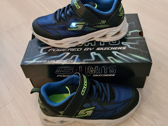 Кроссовки Skechers, размер 35