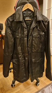 GUESS (1 foto / 4)