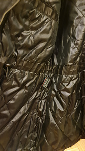 GUESS (4 foto / 4)