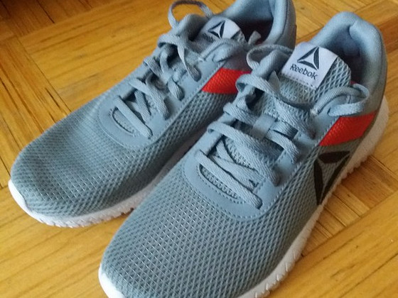 Reebok 42