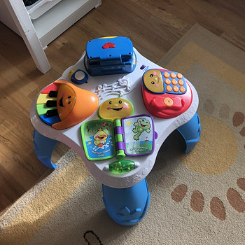 Фишер Прайс игровой стол