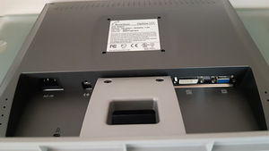 17-tolline TFT monitor RoverScan Optima 171 (DVI / VGA) (2 foto / 2)