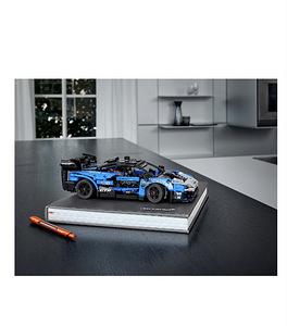 Новый! Technic McLaren Senna GTR (1 фото из 10)