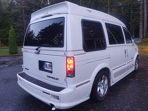 CHEVROLET ASTRO EKSKLUZIV (3 foto / 15)